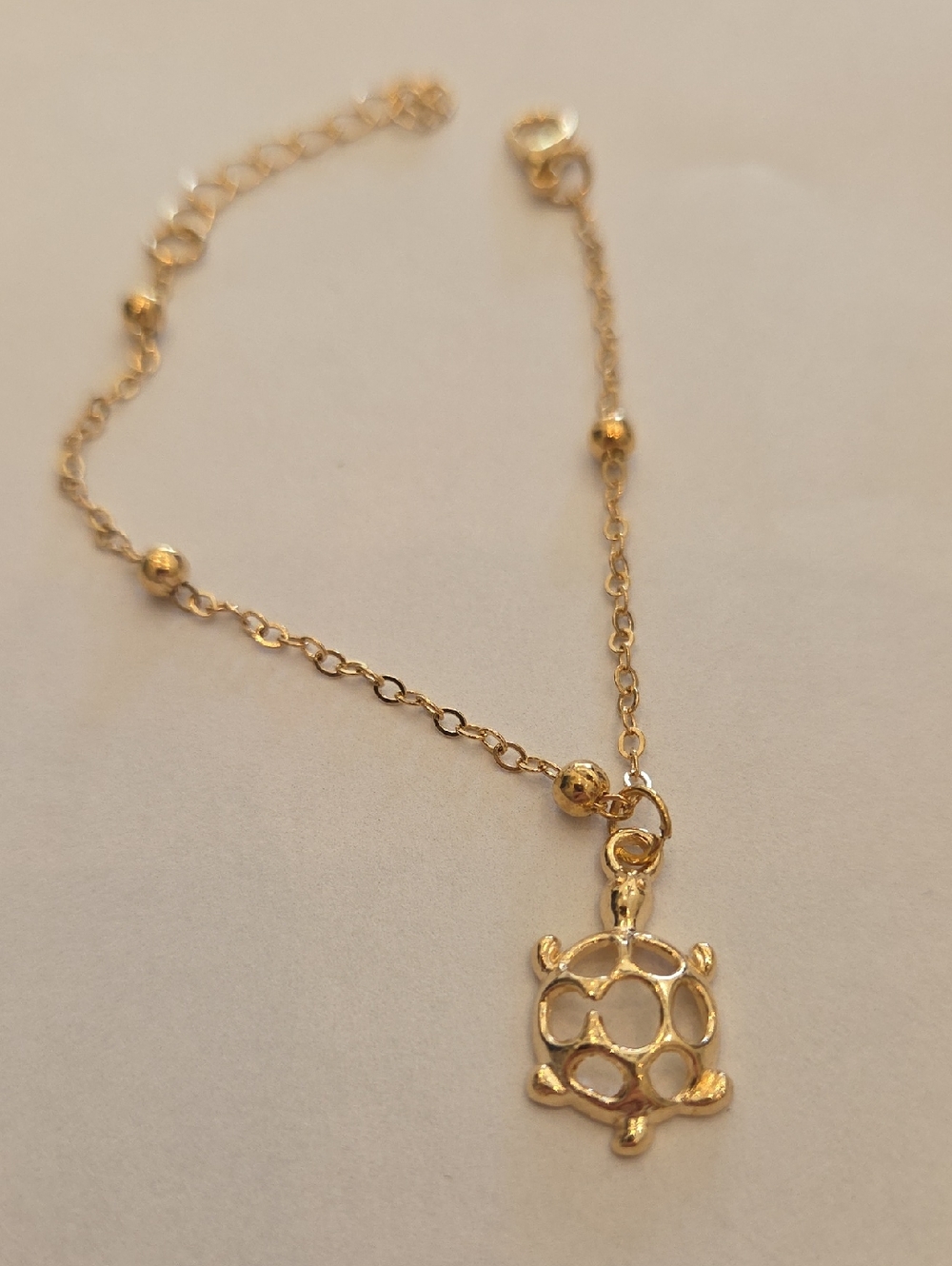 Gold Turtle Pendant Bracelet